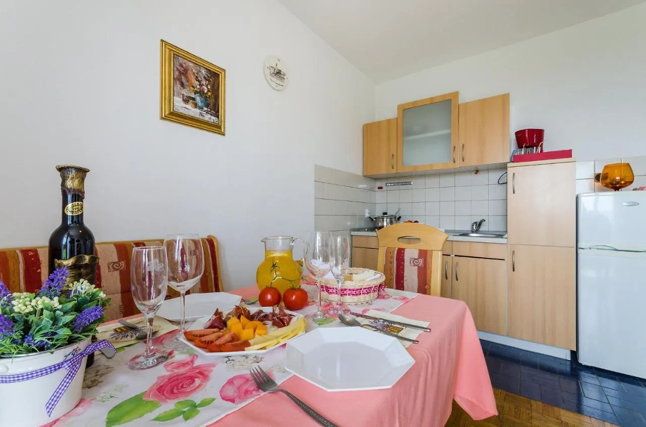 Drazic Apartment Novi Vinodolski Croatia